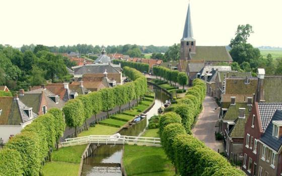 Stadsherberg 'Het Wapen Van Ijlst' Bagian luar foto