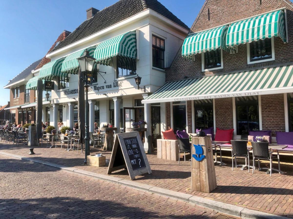 Stadsherberg 'Het Wapen Van Ijlst' Bagian luar foto