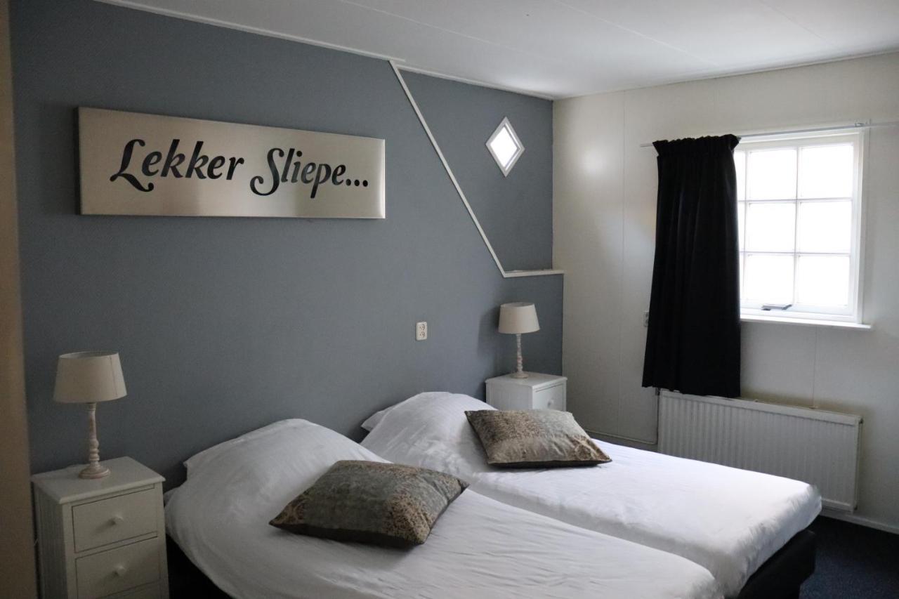 Stadsherberg 'Het Wapen Van Ijlst' Bagian luar foto