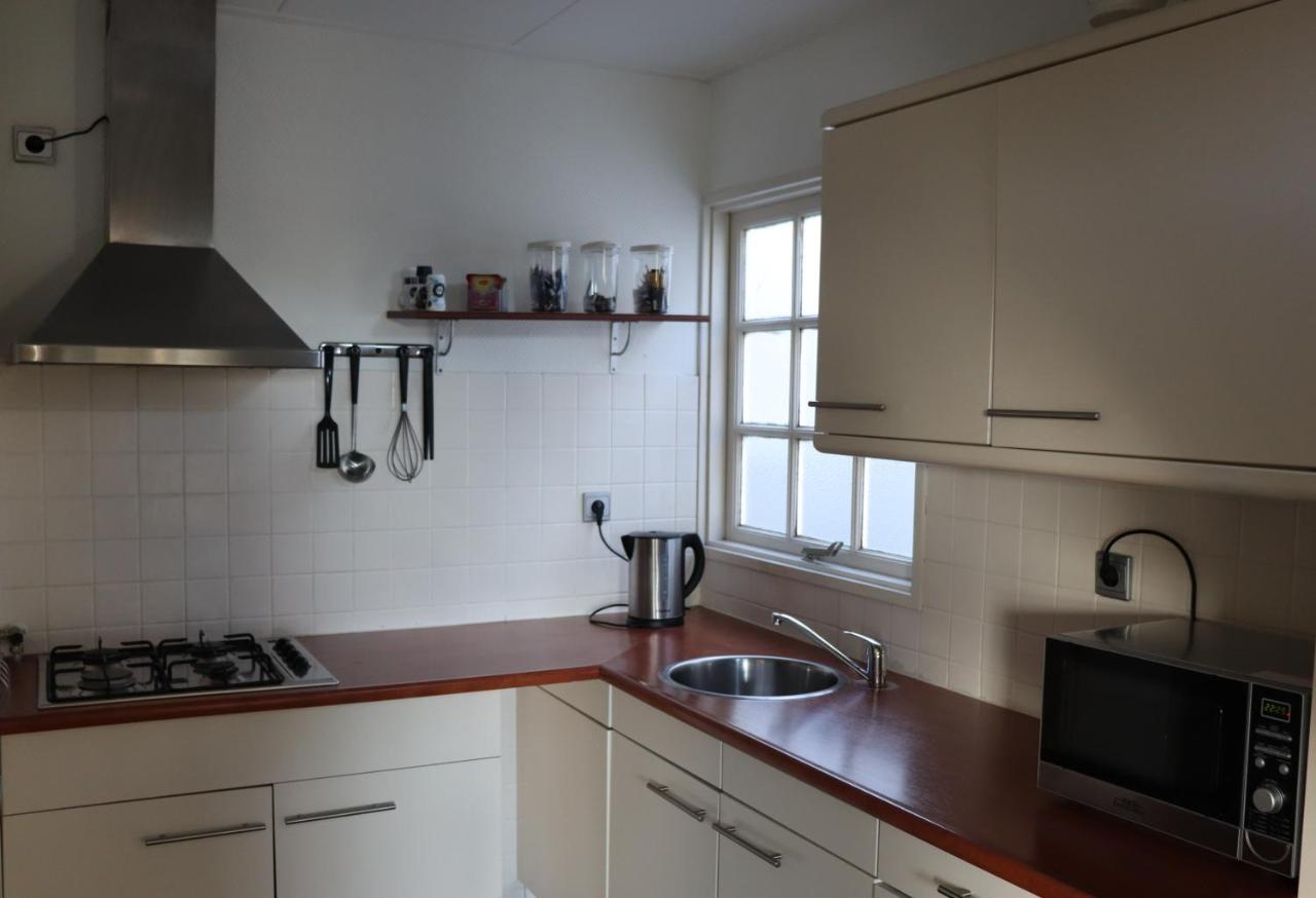 Stadsherberg 'Het Wapen Van Ijlst' Bagian luar foto